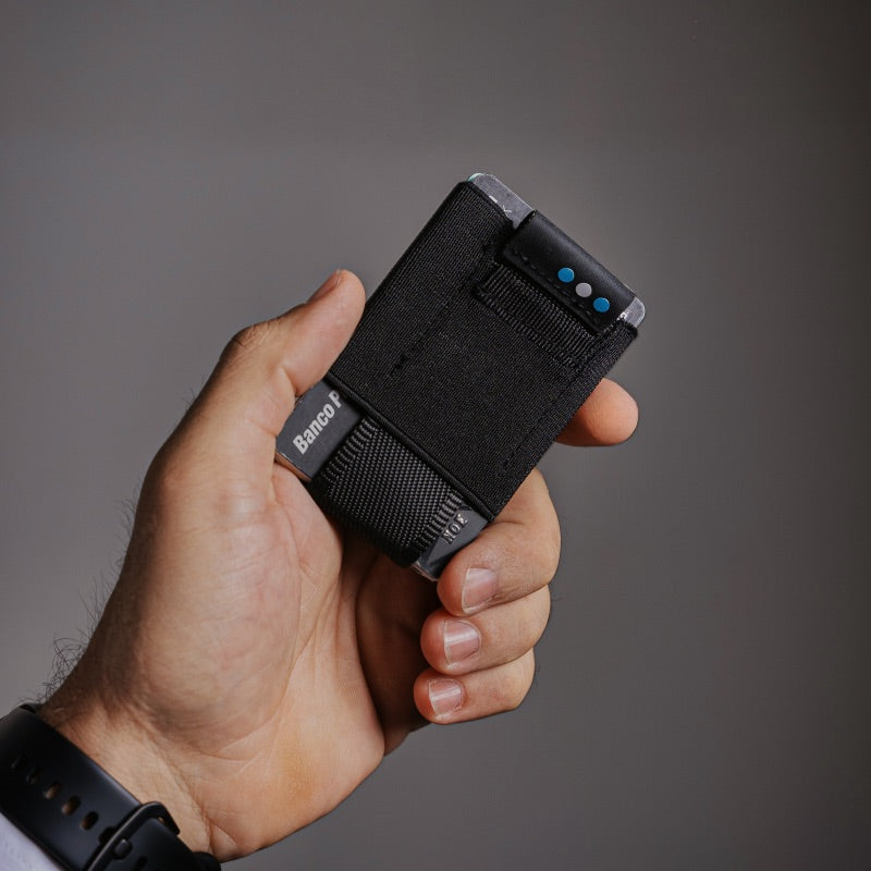 Tarjetero Negro. Compra en línea tus productos favoritos. Siempre hay ofertas en Aristotelez.com.