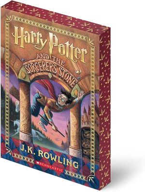 Portada del libro HARRY POTTER 1: AND THE SORCERER'S STONE (STENCILED EDGES) - Compralo en Aristotelez.com