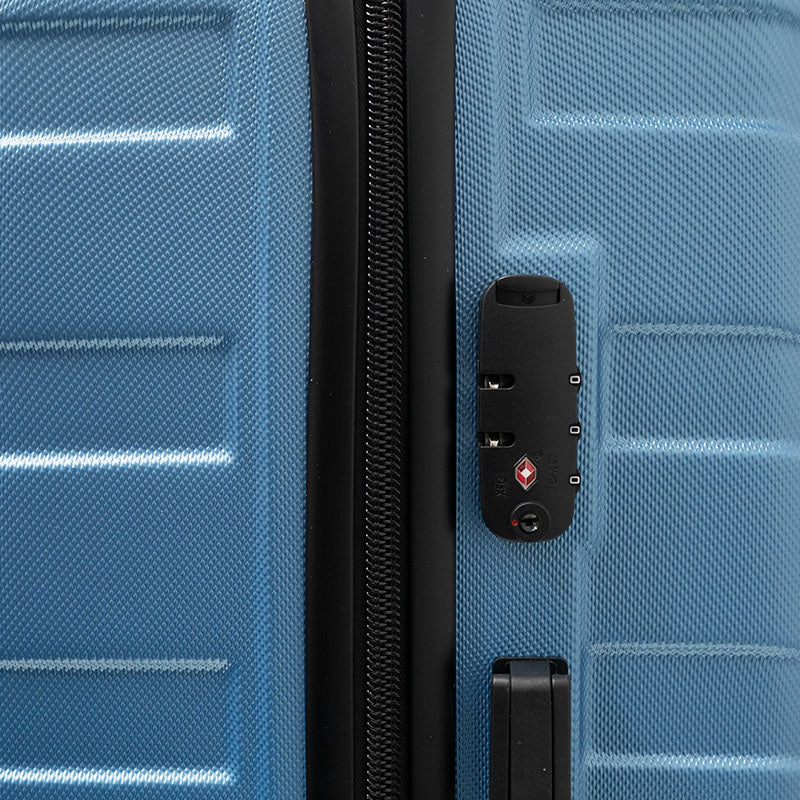 Compra Viaje 20 (de mano) celeste en click.gt