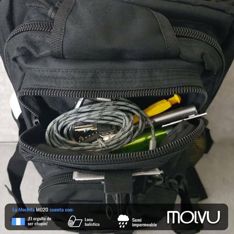 Compra Mochila M020 Negro en click.gt