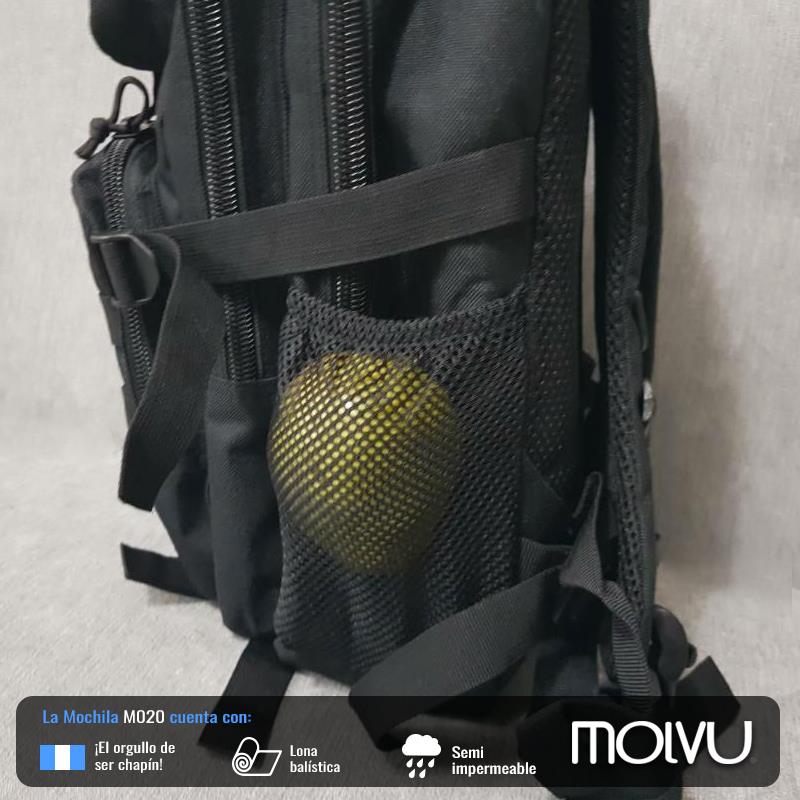 Compra Mochila M020 Negro en click.gt