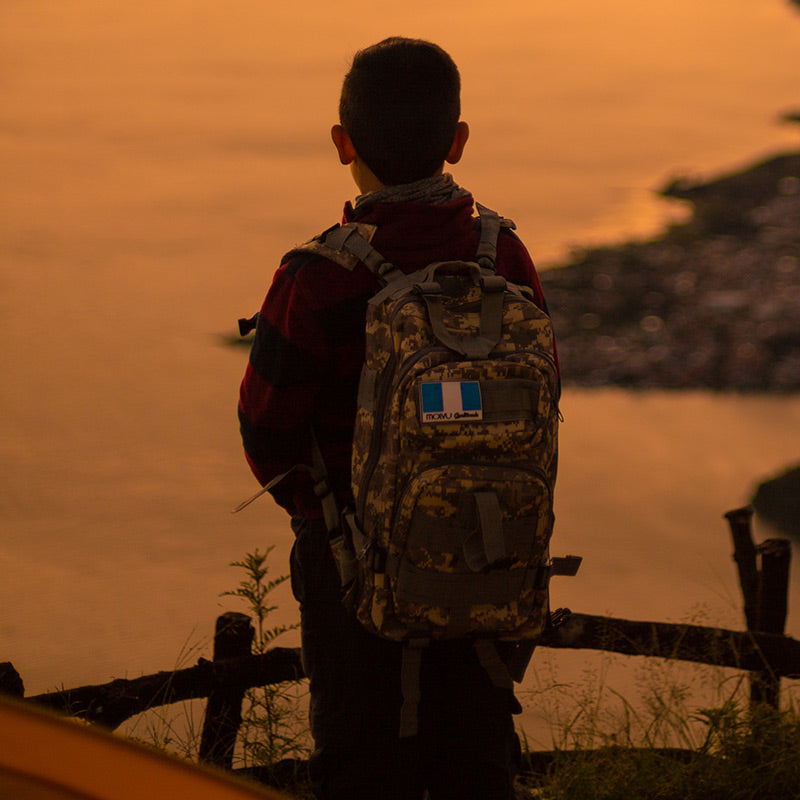 Compra Atake M08 Gris Pixel en click.gt