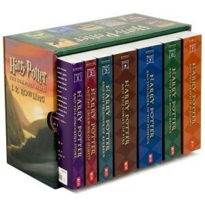 Harry Potter Paperback Box Set (books 1-7). Envíos a toda Guatemala. Paga con efectivo, tarjeta o transferencia bancaria.