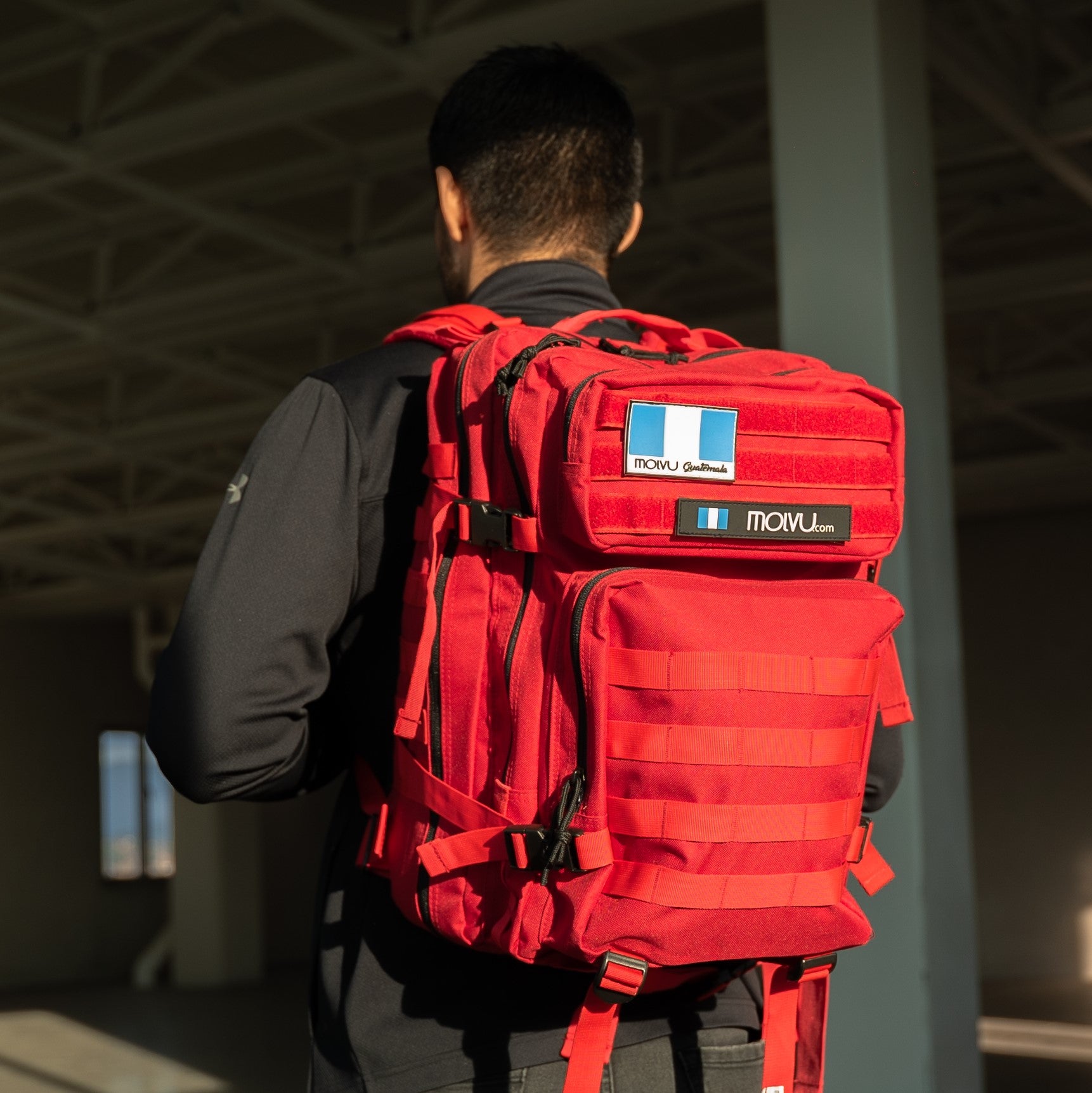 Compra Mochila M090 Rojo en click.gt