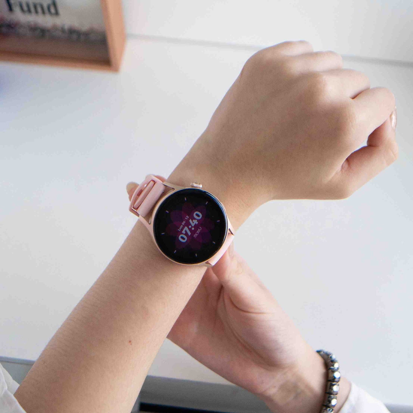 Reloj F7 Gold. Compra hoy, recibe mañana a primera hora. Paga con tarjeta o contra entrega.