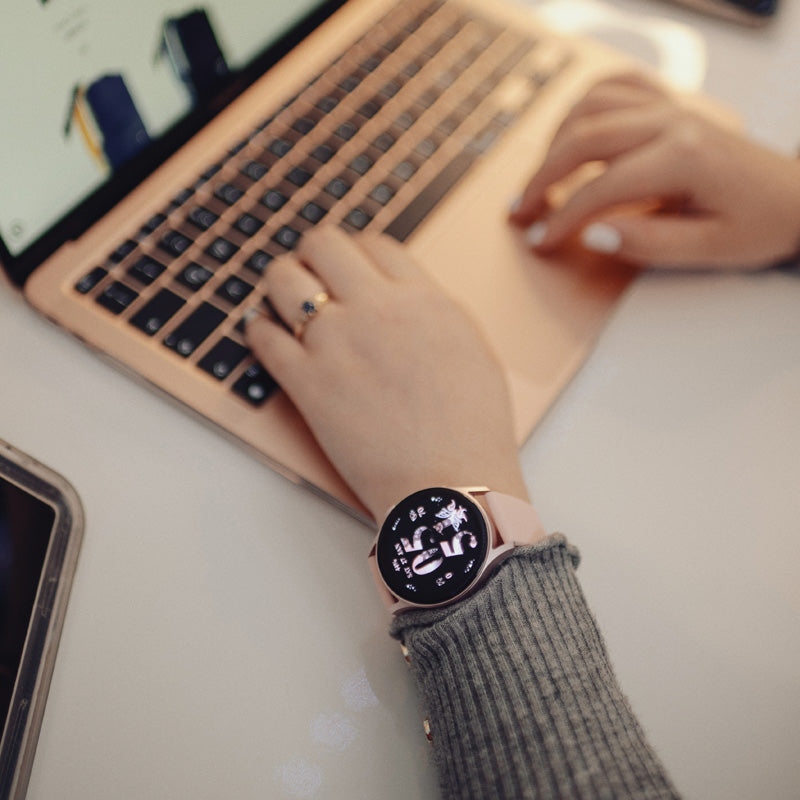 Compra Reloj F7 Rose (open box) en click.gt