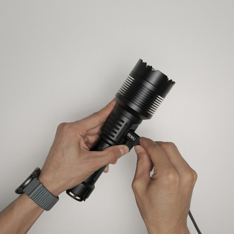 Compra Linterna LED Fuego3 3000lm en click.gt