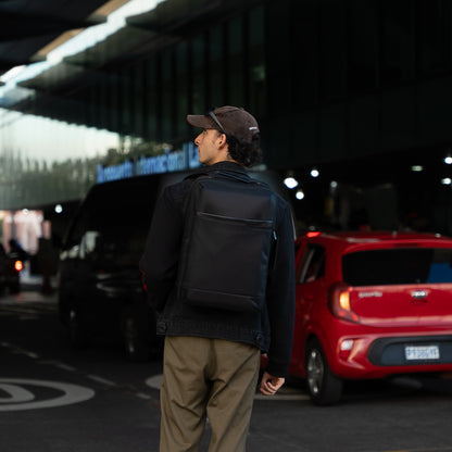 Compra Go Viaje negro en click.gt