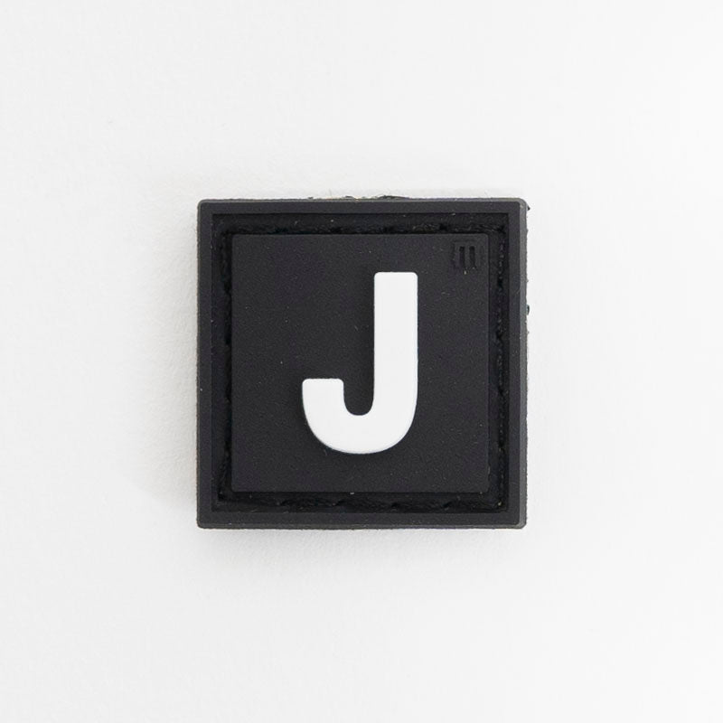 Compra Parche letra J en click.gt