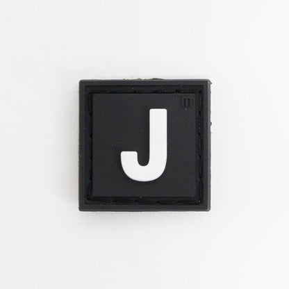 Compra Parche letra J en click.gt