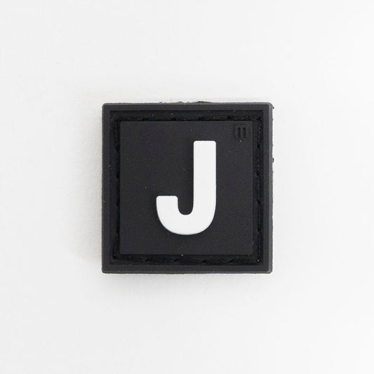 Compra Parche letra J en click.gt