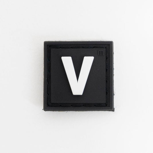 Compra Parche letra V en click.gt