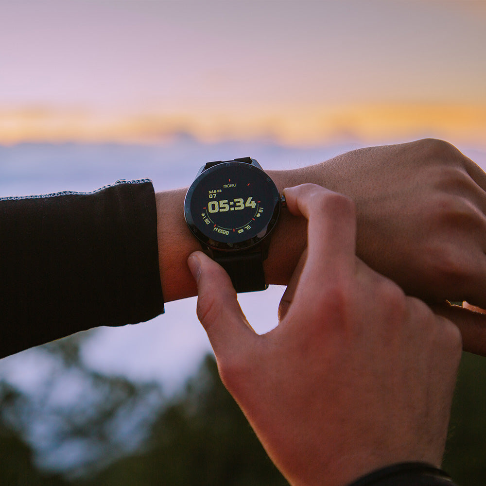 Compra Reloj T6 Negro + Audífonos K2 en click.gt