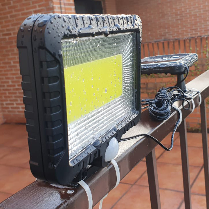 Compra Linterna LED solar 200lm en click.gt